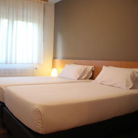 פמפלונה Hostal Abodi מראה חיצוני תמונה