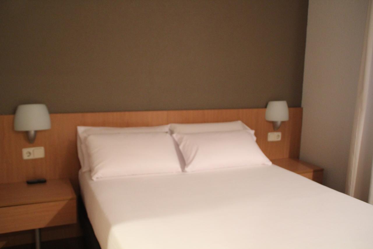 פמפלונה Hostal Abodi מראה חיצוני תמונה